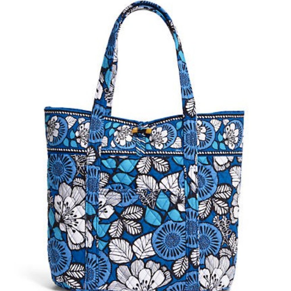 Vera Bradley Classic Vera Tote BLUE BAYOU Retired